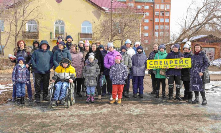 В Омске прошёл иммерсивный спектакль в трамвае для подростков с ограниченными возможностями здоровья