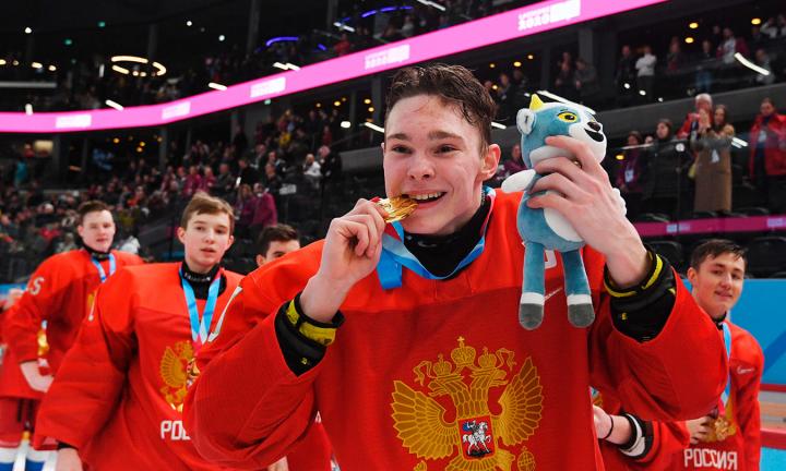 Хоккеиста «Омских крыльев» Ивана Мирошниченко выбрали на драфте НХЛ