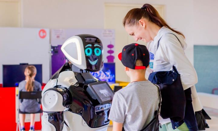 В Омск привезут более 50-ти роботов, которых используют в NASA, Google, Tesla — среди них рекордсмен из книги Гиннеса